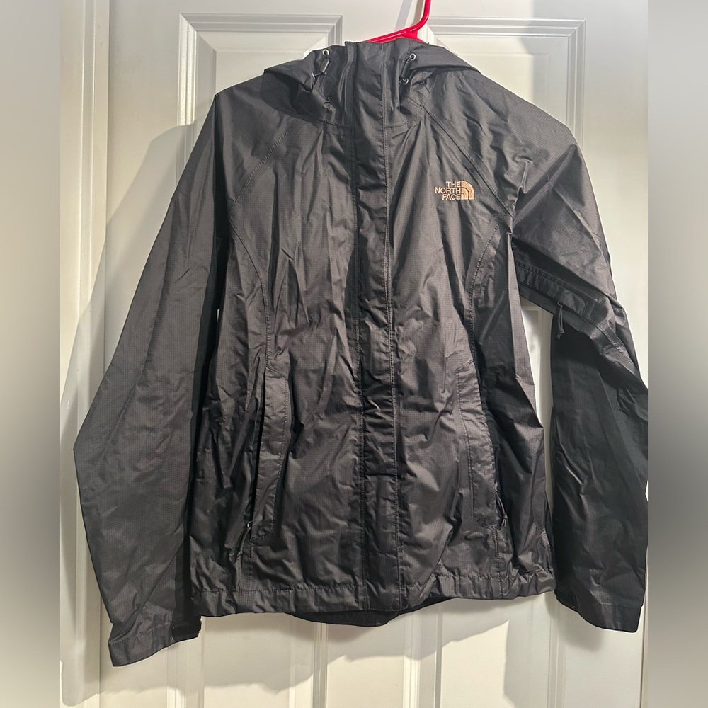 The North Face women’s xs waterproof rain jacket, black